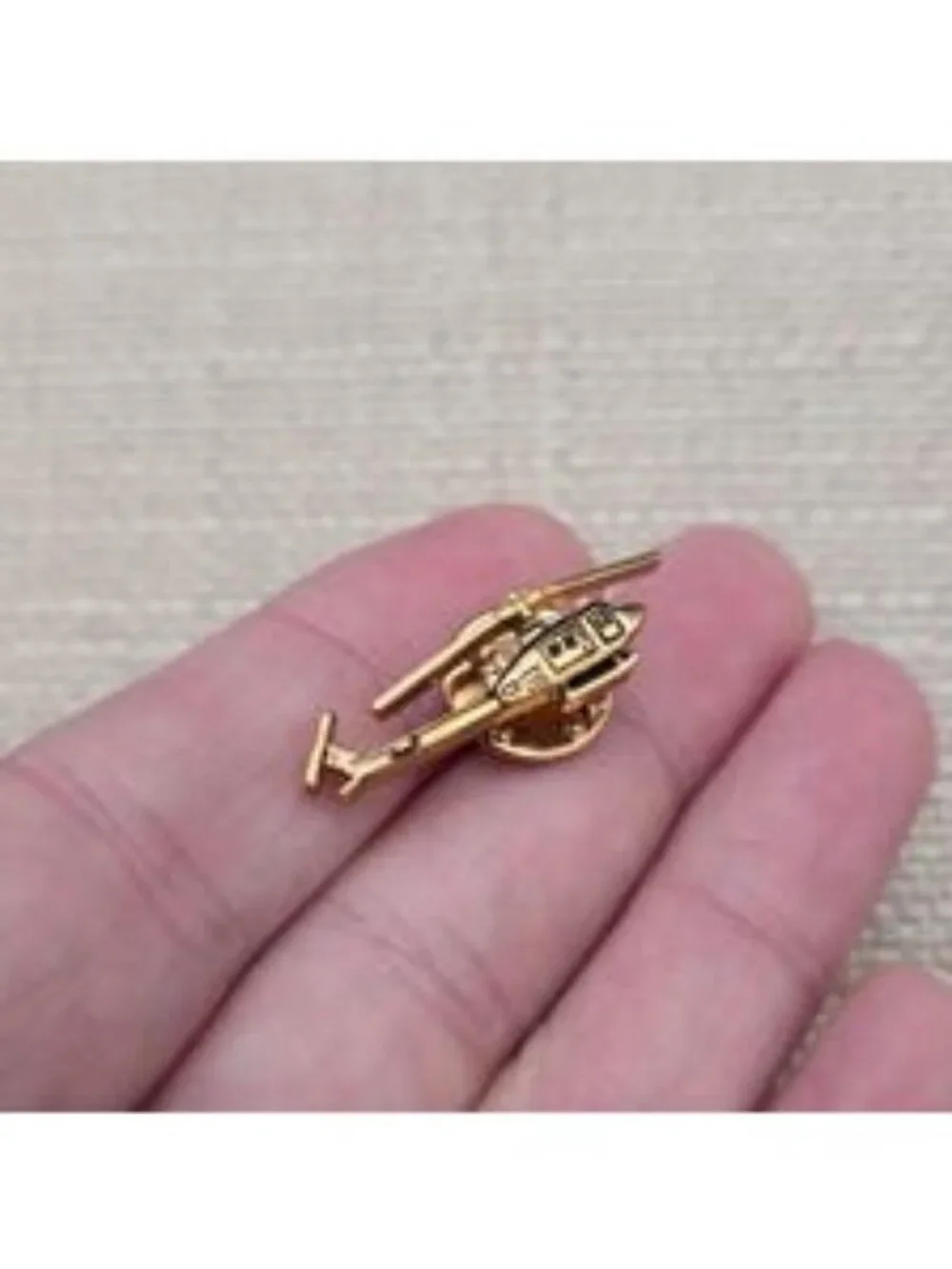 Vintage Helicopter Aviator Military Aircraft Lapel Collectible Pin A8383